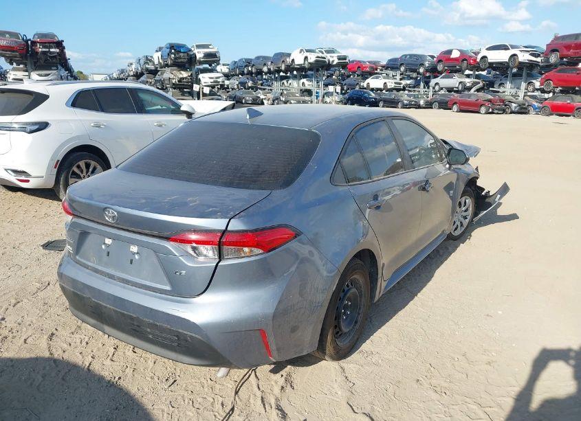 Photo 4 of 2024 Toyota Corolla LE (VIN 5YFB4MDE8RP218393)