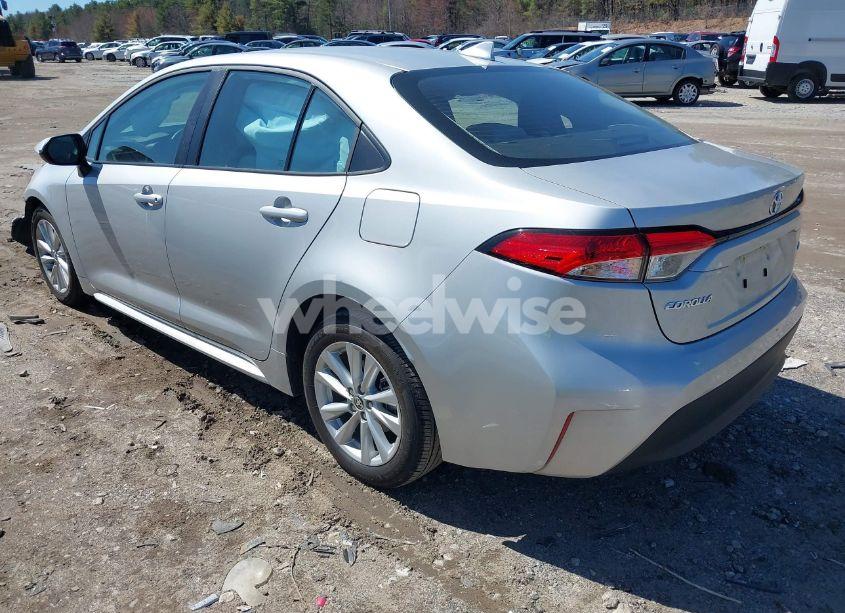 Photo 3 of 2024 Toyota Corolla LE (VIN 5YFB4MDE8RP225764)