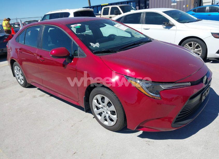 2025 Toyota Corolla LE (VIN 5YFB4MDE8SP228699) main photo