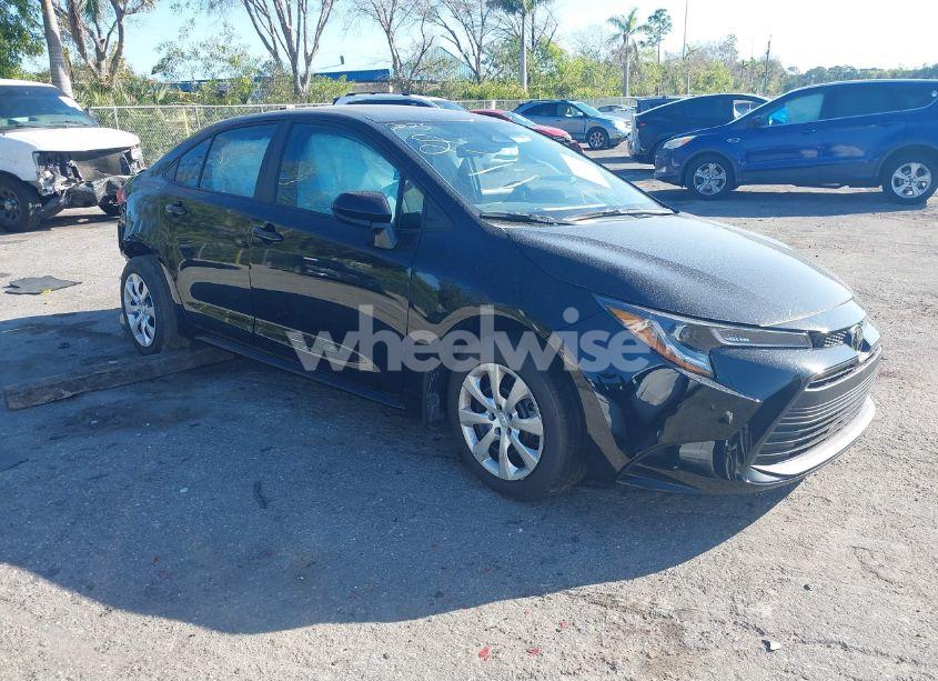 2025 Toyota Corolla LE (VIN 5YFB4MDE8SP241176) main photo