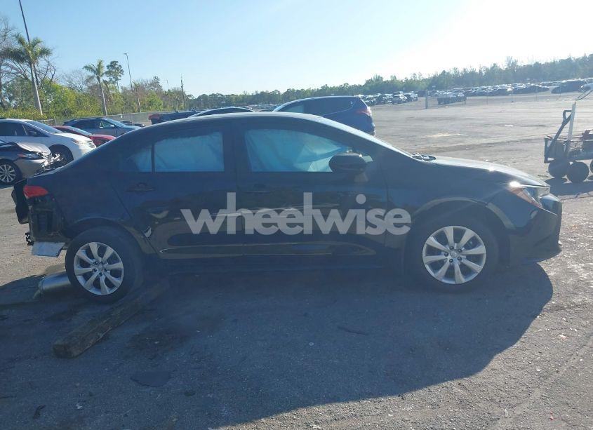 Photo 13 of 2025 Toyota Corolla LE (VIN 5YFB4MDE8SP241176)