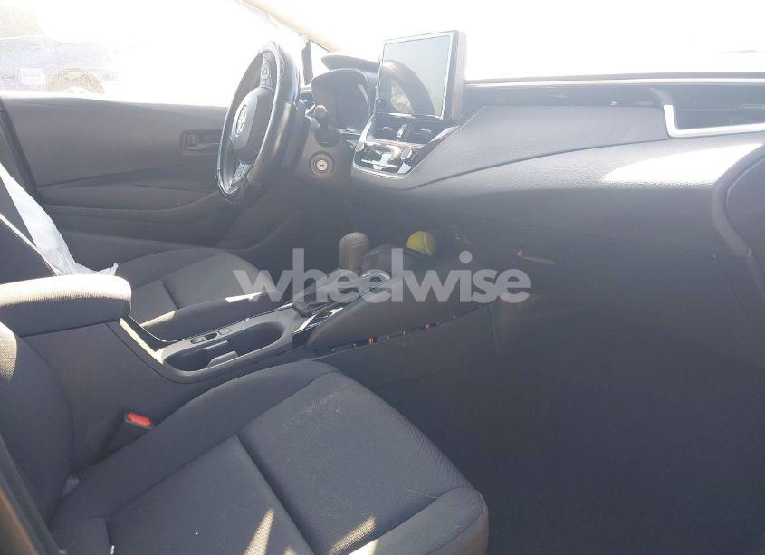 Photo 5 of 2025 Toyota Corolla LE (VIN 5YFB4MDE8SP241176)