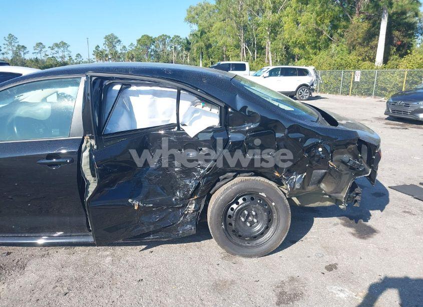 Photo 6 of 2025 Toyota Corolla LE (VIN 5YFB4MDE8SP241176)