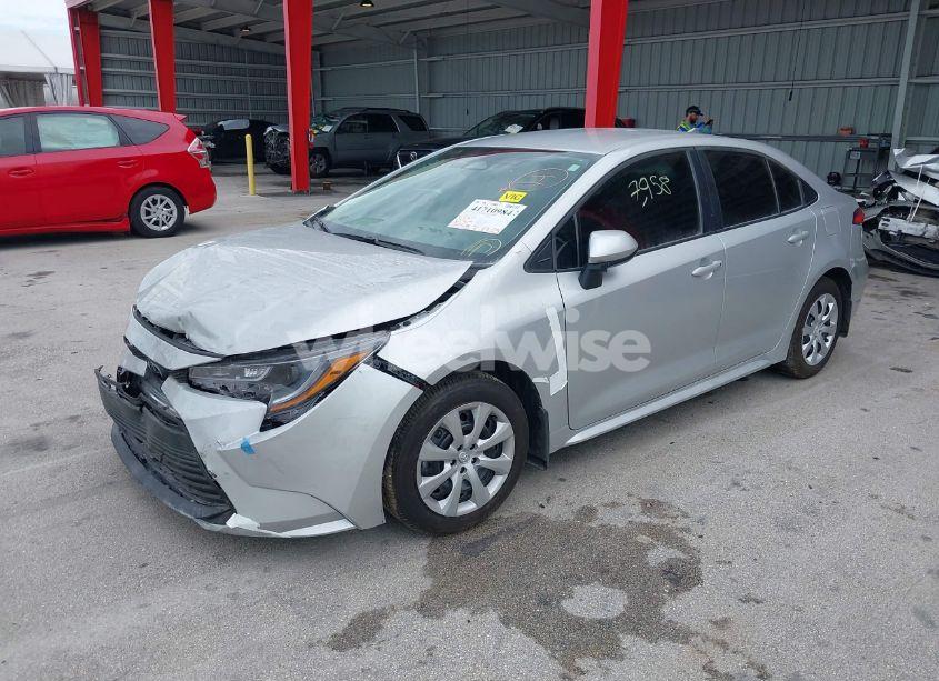 Photo 2 of 2025 Toyota Corolla LE (VIN 5YFB4MDE8SP244854)