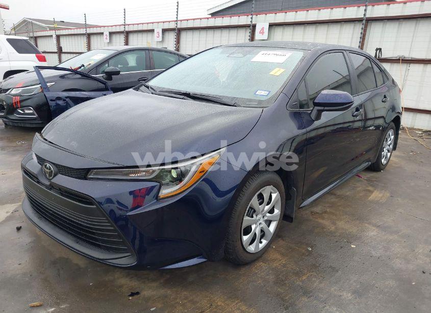 Photo 2 of 2025 Toyota Corolla LE (VIN 5YFB4MDE8SP258799)
