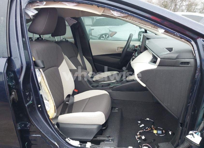 Photo 5 of 2025 Toyota Corolla LE (VIN 5YFB4MDE8SP258799)