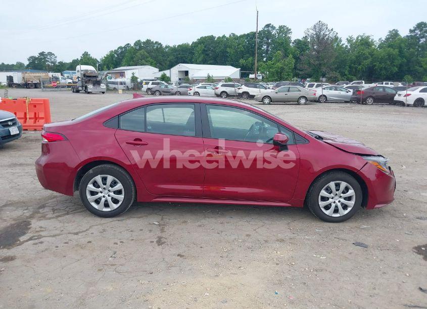 Photo 13 of 2025 Toyota Corolla LE (VIN 5YFB4MDE8SP268815)