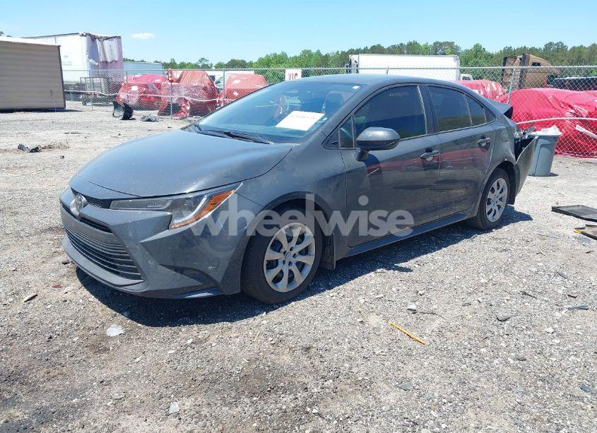 Photo 2 of 2025 Toyota Corolla LE (VIN 5YFB4MDE8SP272976)