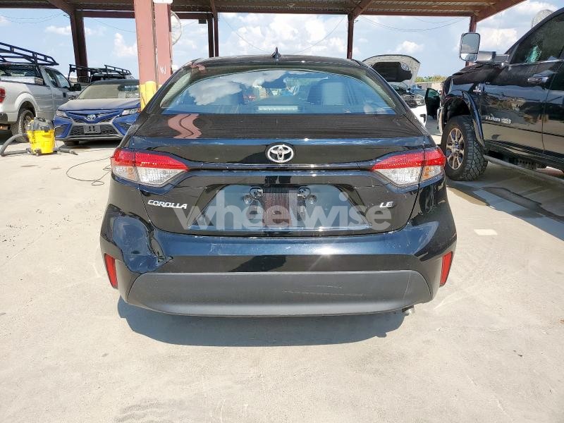 2025 TOYOTA COROLLA LE (VIN 5YFB4MDE8SP282178) main photo