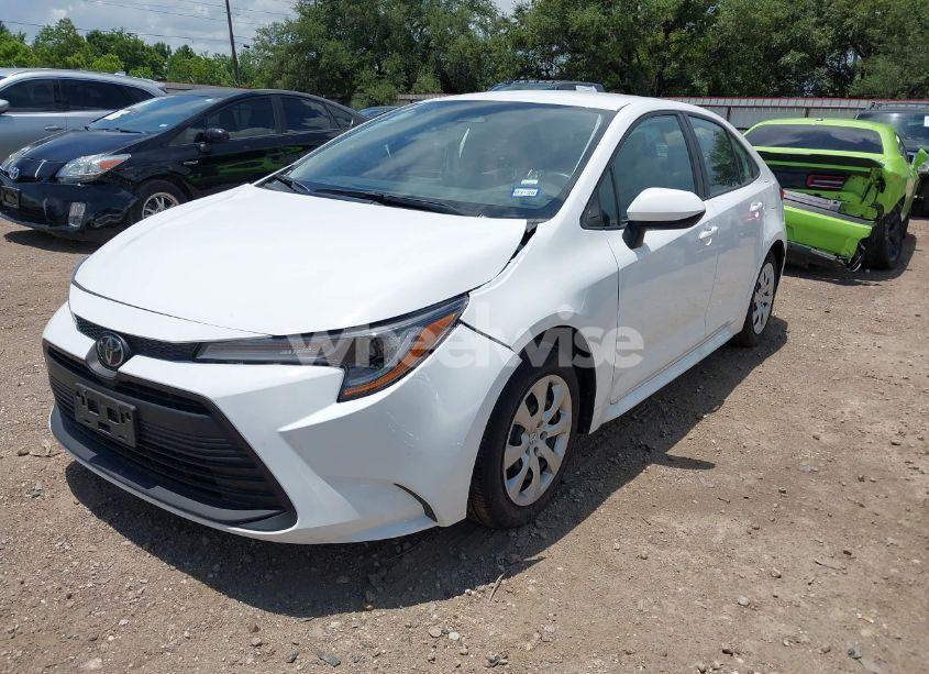 Photo 2 of 2025 Toyota Corolla LE (VIN 5YFB4MDE8SP290684)