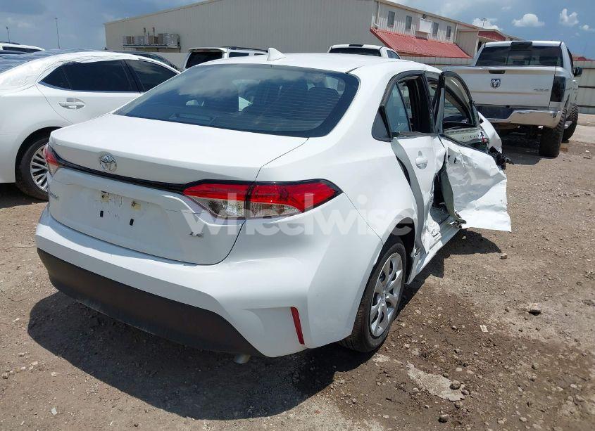 Photo 4 of 2025 Toyota Corolla LE (VIN 5YFB4MDE8SP290684)