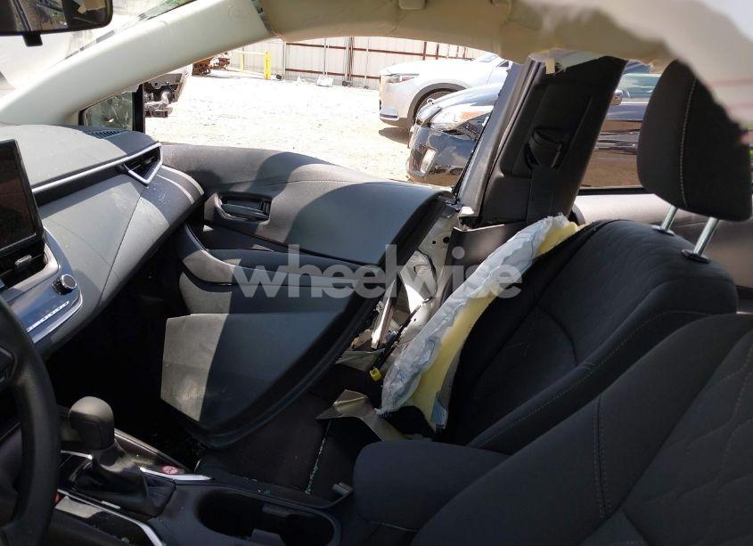 Photo 5 of 2025 Toyota Corolla LE (VIN 5YFB4MDE8SP290684)