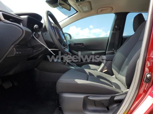 2025 TOYOTA COROLLA LE (VIN 5YFB4MDE8SP303143) main photo