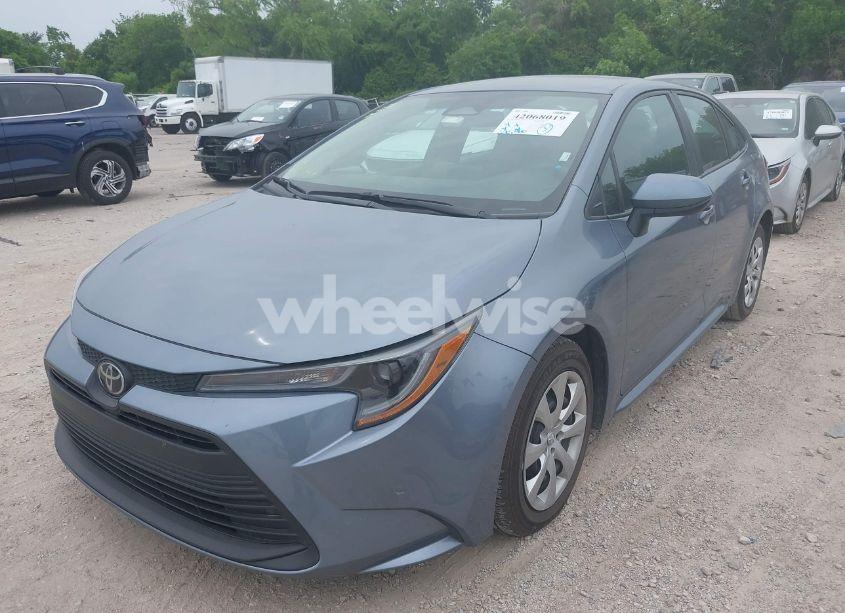 Photo 2 of 2023 Toyota Corolla LE (VIN 5YFB4MDE9PP012433)