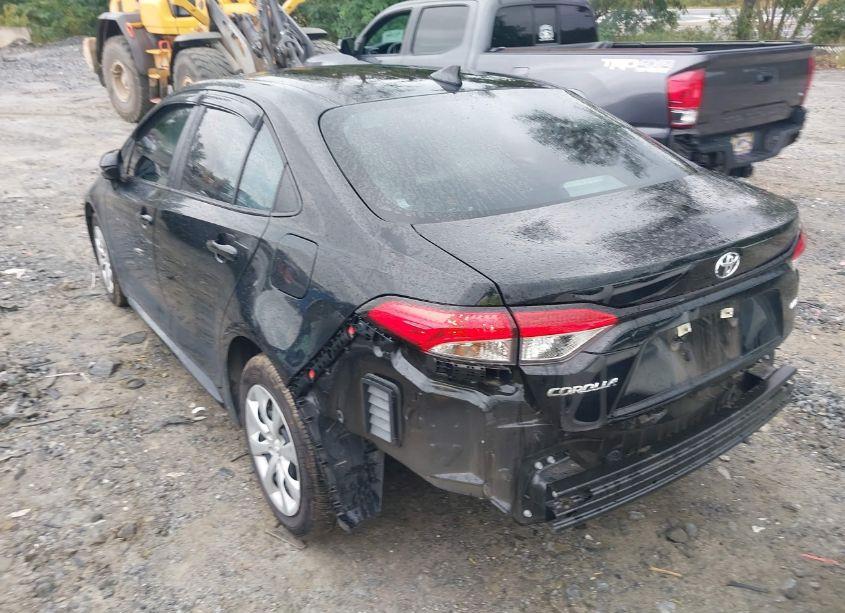 Photo 3 of 2023 Toyota Corolla LE (VIN 5YFB4MDE9PP033900)