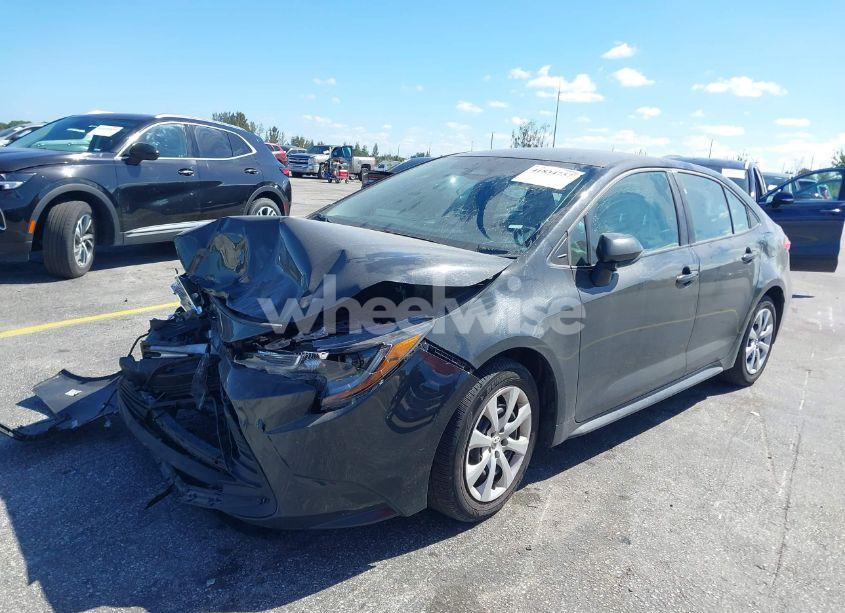 Photo 2 of 2023 Toyota Corolla LE (VIN 5YFB4MDE9PP044363)