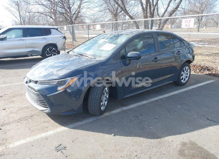 Photo 2 of 2023 Toyota Corolla LE (VIN 5YFB4MDE9PP058084)