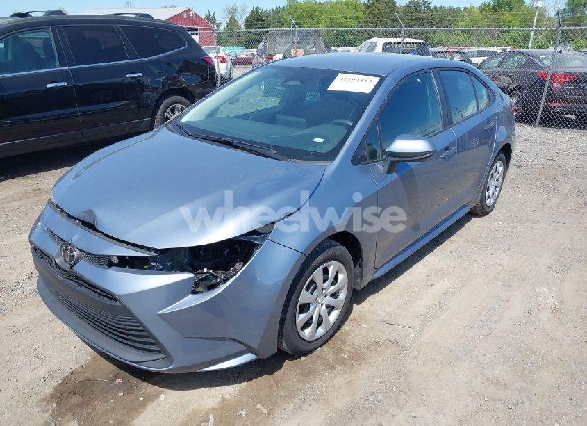 Photo 2 of 2024 Toyota Corolla LE (VIN 5YFB4MDE9RP084705)