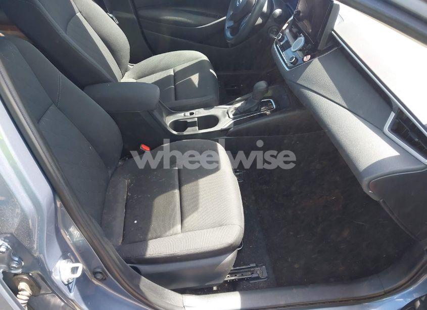 Photo 5 of 2024 Toyota Corolla LE (VIN 5YFB4MDE9RP084705)