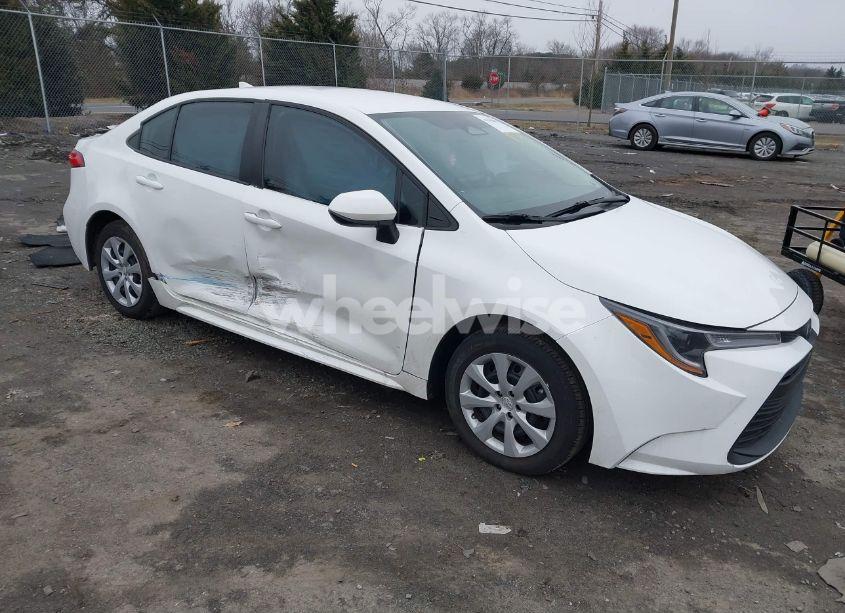 2024 Toyota Corolla LE (VIN 5YFB4MDE9RP089435) main photo