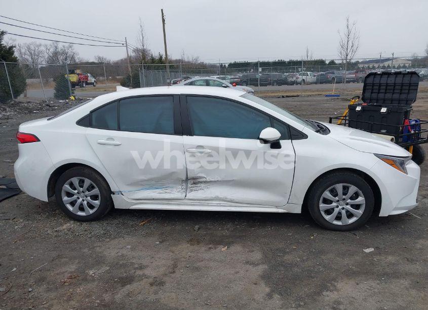 Photo 14 of 2024 Toyota Corolla LE (VIN 5YFB4MDE9RP089435)