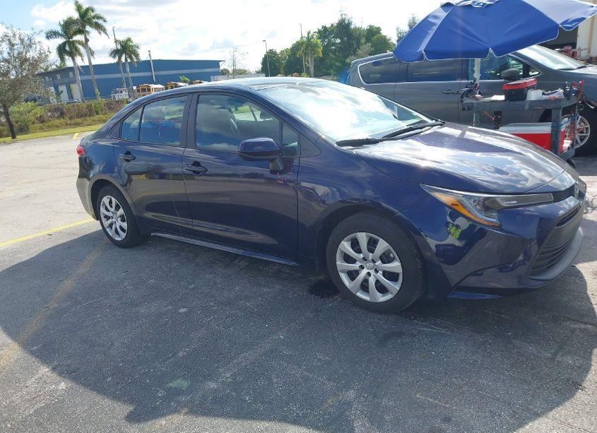 2024 Toyota Corolla LE (VIN 5YFB4MDE9RP093890) main photo