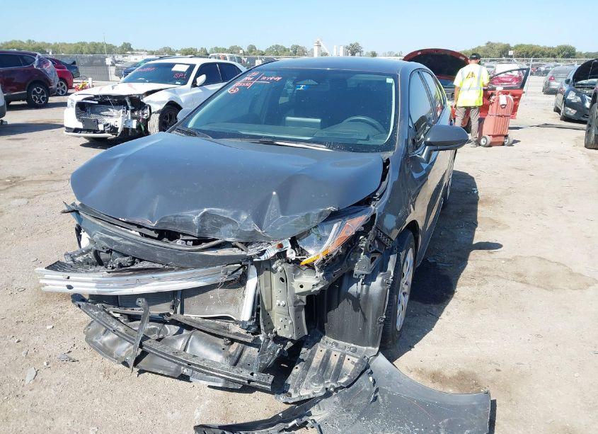 Photo 2 of 2024 Toyota Corolla LE (VIN 5YFB4MDE9RP101339)