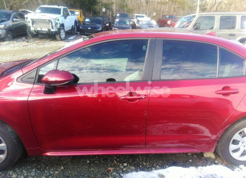 Photo 14 of 2024 Toyota Corolla LE (VIN 5YFB4MDE9RP102815)