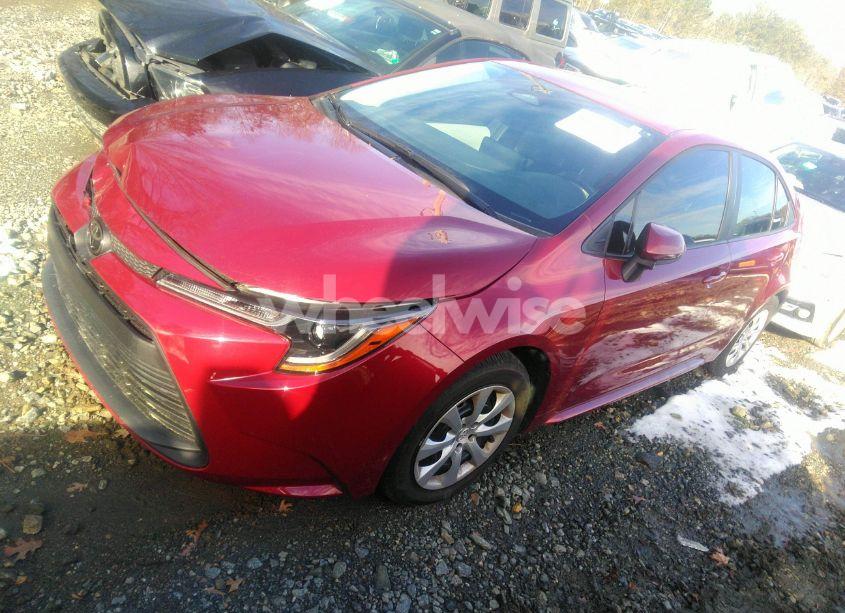 Photo 2 of 2024 Toyota Corolla LE (VIN 5YFB4MDE9RP102815)