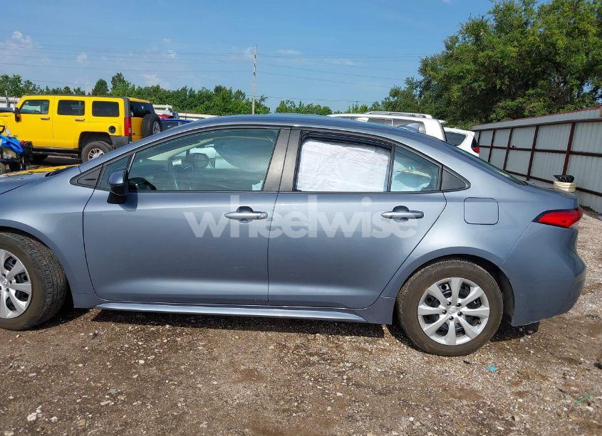 Photo 14 of 2024 Toyota Corolla LE (VIN 5YFB4MDE9RP106945)