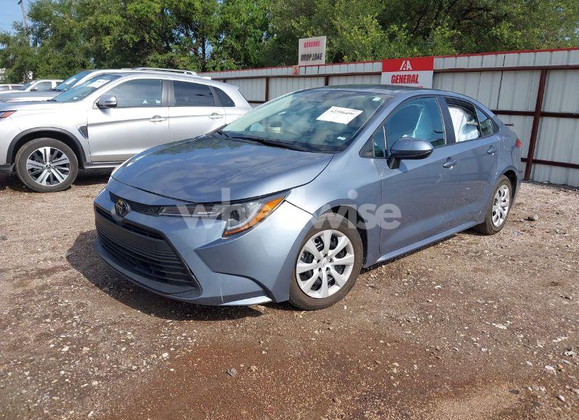 Photo 2 of 2024 Toyota Corolla LE (VIN 5YFB4MDE9RP106945)