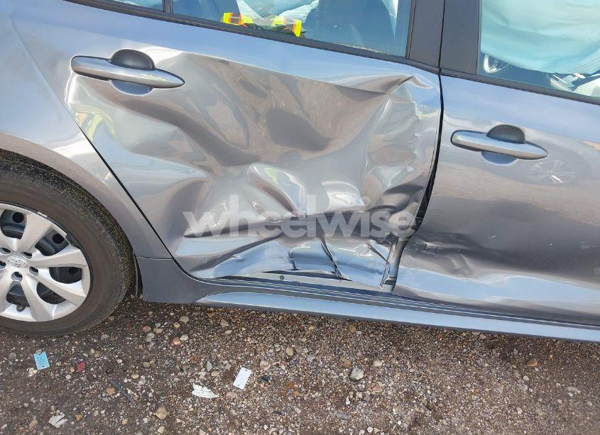 Photo 6 of 2024 Toyota Corolla LE (VIN 5YFB4MDE9RP106945)