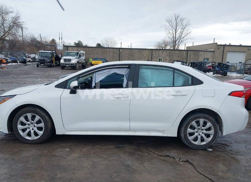 Photo 14 of 2024 Toyota Corolla LE (VIN 5YFB4MDE9RP122482)