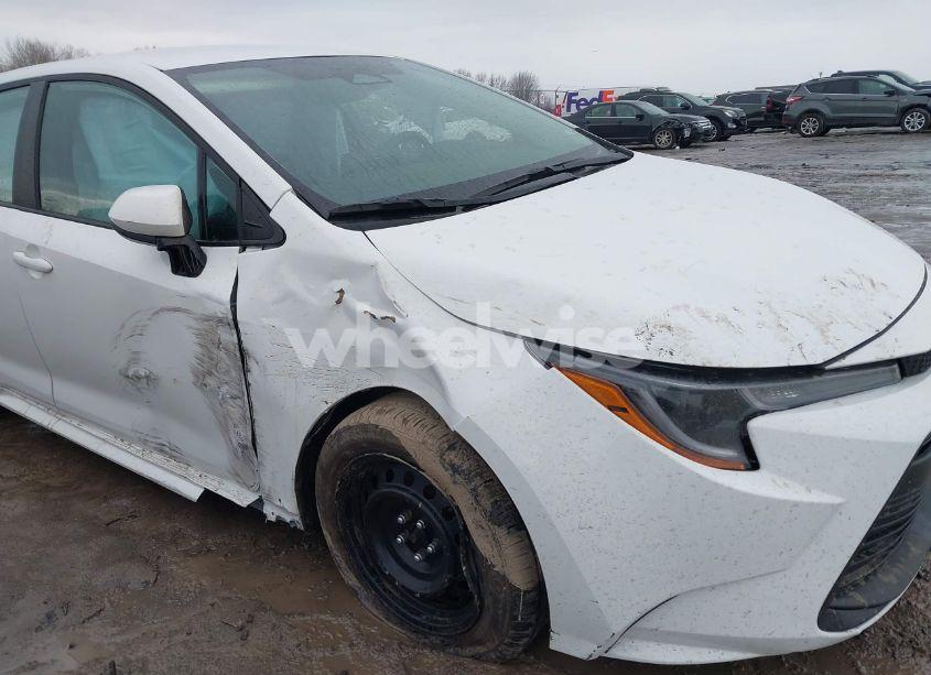 Photo 6 of 2024 Toyota Corolla LE (VIN 5YFB4MDE9RP122482)