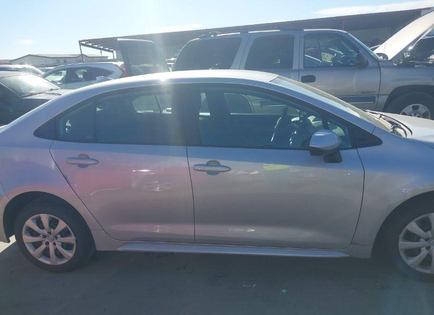 Photo 13 of 2024 Toyota Corolla LE (VIN 5YFB4MDE9RP137869)