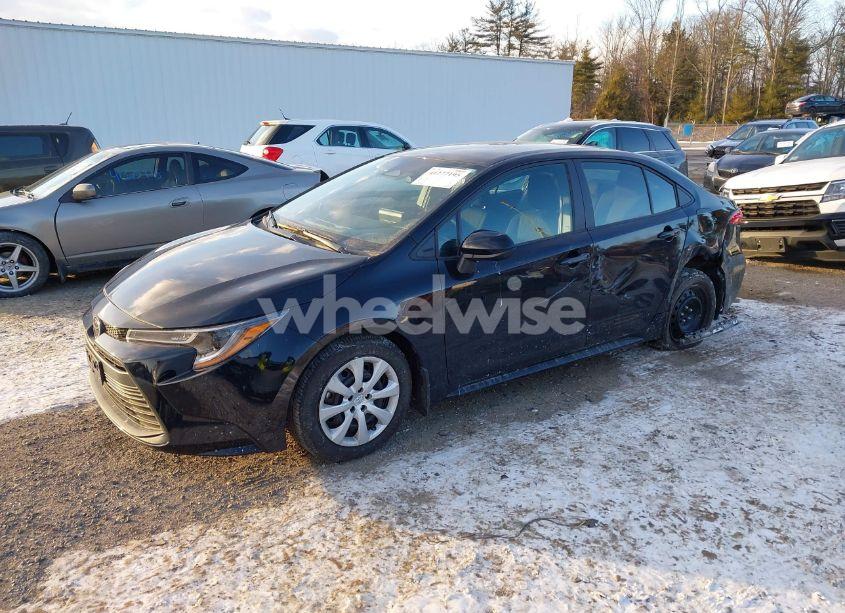 Photo 2 of 2024 Toyota Corolla LE (VIN 5YFB4MDE9RP158057)