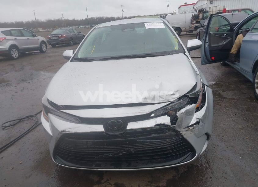 Photo 12 of 2024 Toyota Corolla LE (VIN 5YFB4MDE9RP162044)