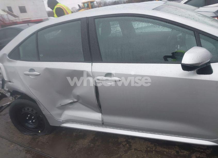 Photo 13 of 2024 Toyota Corolla LE (VIN 5YFB4MDE9RP162044)