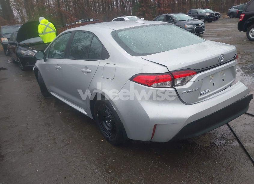 Photo 3 of 2024 Toyota Corolla LE (VIN 5YFB4MDE9RP162044)