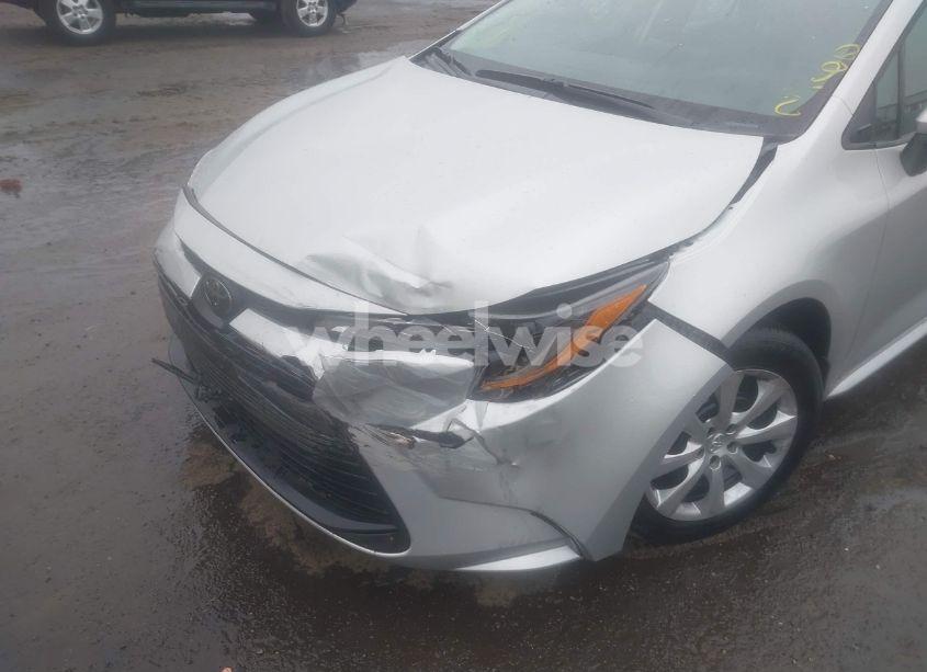 Photo 6 of 2024 Toyota Corolla LE (VIN 5YFB4MDE9RP162044)