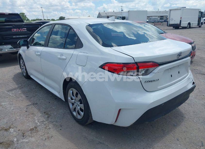 Photo 3 of 2024 Toyota Corolla LE (VIN 5YFB4MDE9RP167499)