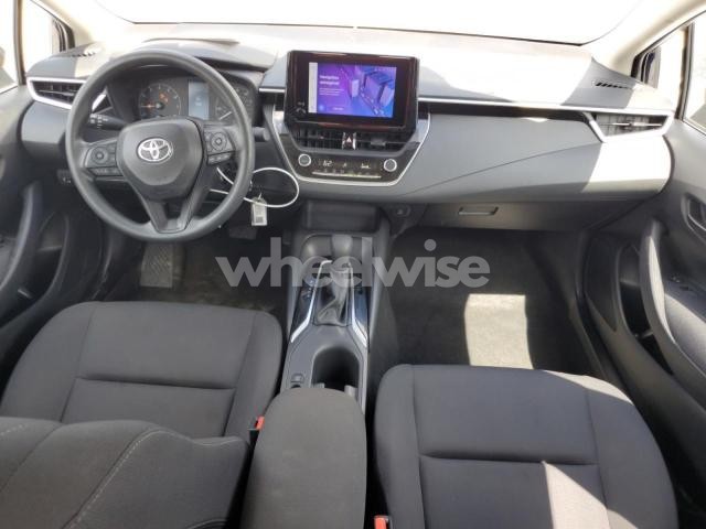 2024 TOYOTA COROLLA LE (VIN 5YFB4MDE9RP169723) main photo