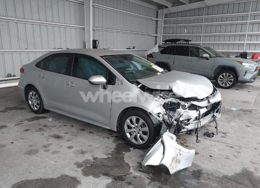 2024 Toyota Corolla LE (VIN 5YFB4MDE9RP187400) main photo