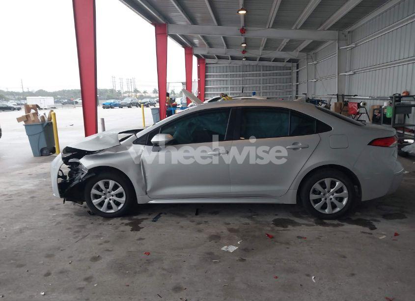 Photo 15 of 2024 Toyota Corolla LE (VIN 5YFB4MDE9RP187400)