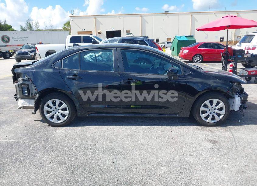Photo 14 of 2024 Toyota Corolla LE (VIN 5YFB4MDE9RP192774)