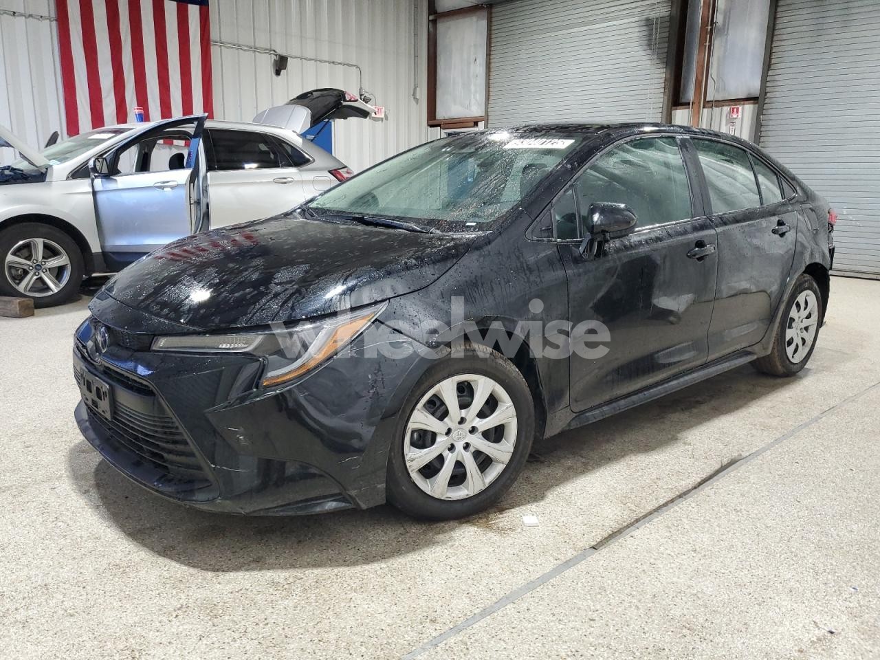 2024 TOYOTA COROLLA LE (VIN 5YFB4MDE9RP193570) main photo