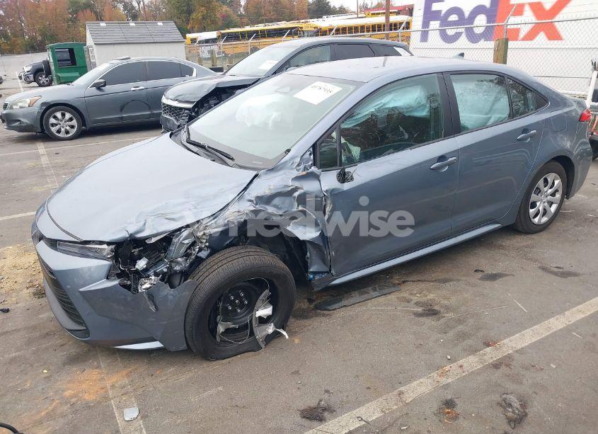 Photo 2 of 2024 Toyota Corolla LE (VIN 5YFB4MDE9RP196968)