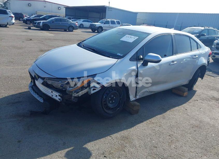 Photo 2 of 2024 Toyota Corolla LE (VIN 5YFB4MDE9RP199000)