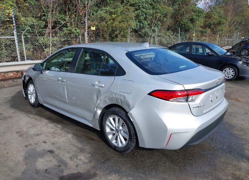 Photo 3 of 2024 Toyota Corolla LE (VIN 5YFB4MDE9RP203403)