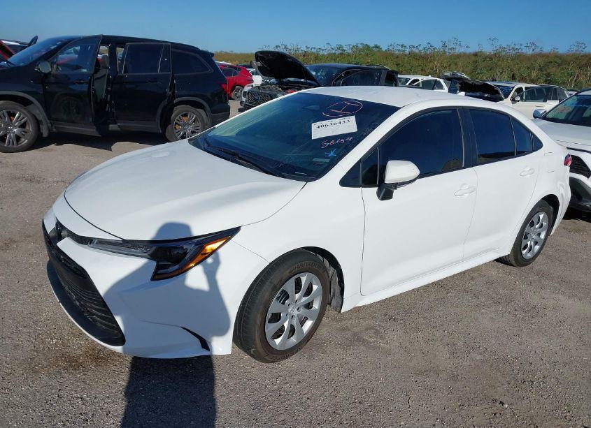 Photo 2 of 2024 Toyota Corolla LE (VIN 5YFB4MDE9RP209010)